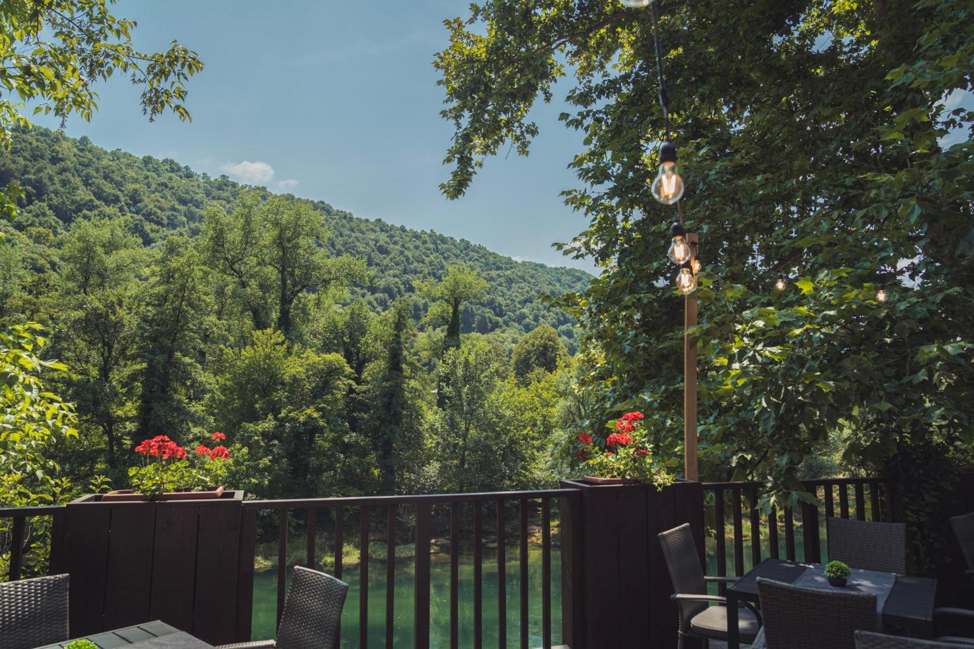 Hotel Tazz - River Front Oasis Collection Bihać Exteriör bild